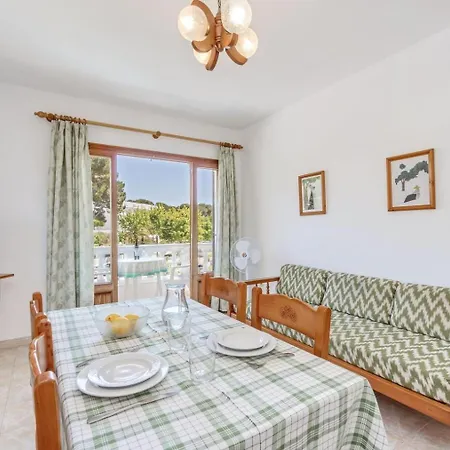 Apartamento La Cabanya 2a *
